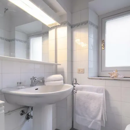 Loggia Santa Croce Apartment *